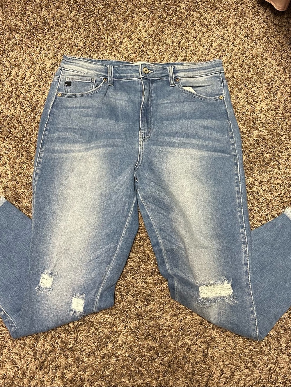 KanCan Women's Distressed Stretch Jeans